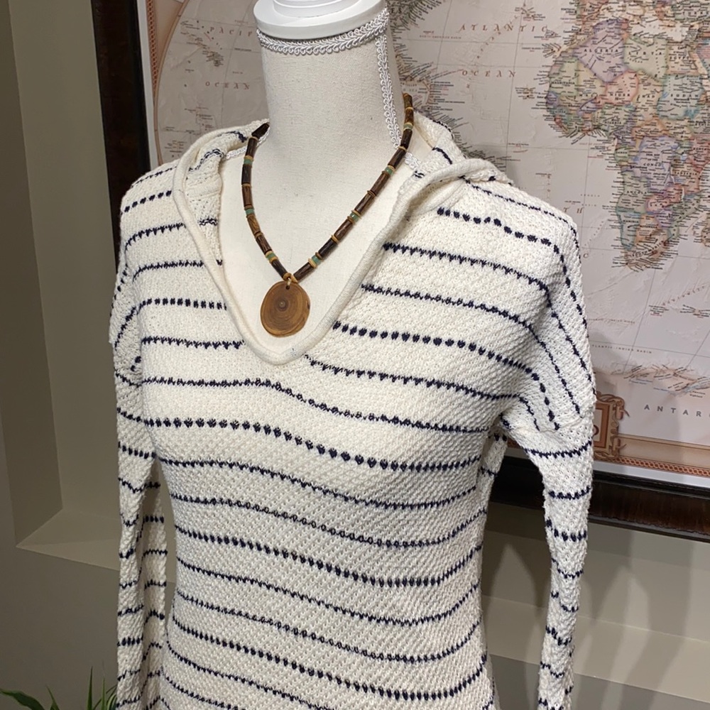 GAP Knit Hoodie - Picture 6 of 16